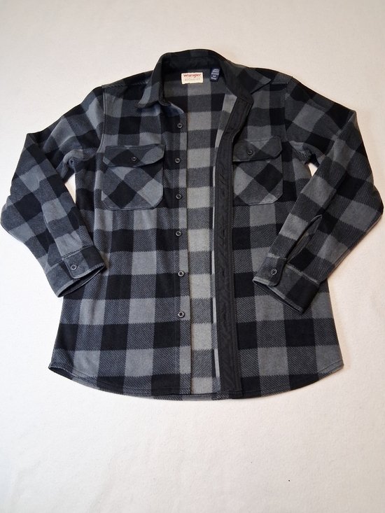 Wrangler Other - Wrangler Black & Gray Buffalo Plaid Shirt Jacket